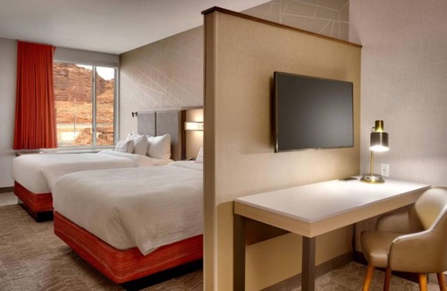Moab Hotel | Modern Comfort in Moab, Steps from Trails and Short Drive to Arches & Canyonland