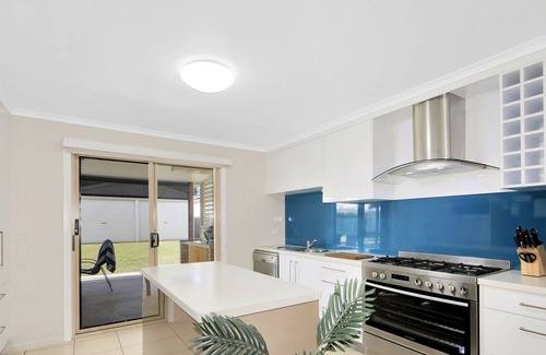Woodgate House | Modern Comfort, One Street From The Beach!