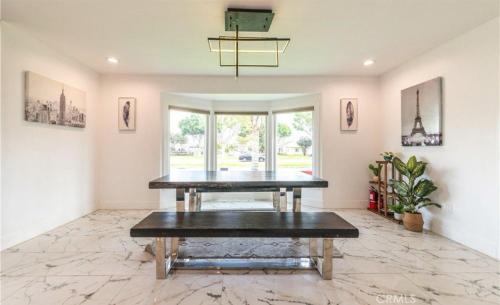 Los Angeles House | Modern comfort private room 1