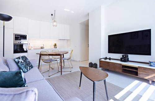 Conceicao e Cabanas de Tavira Apartment | Modern, cosy, with pool