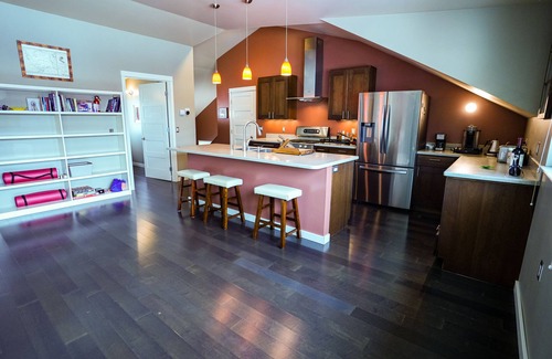 Fairbanks House | Modern Downtown Two Bedroom Home