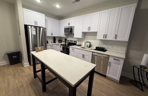 North Chesterfield Apartment | Modern Escape w/Pool & SkyLounge/New Build,Upscale Vibe