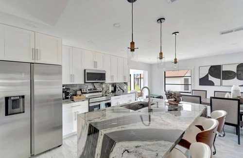 Englewood South House | Modern Family-Friendly Home Near Englewood Beach