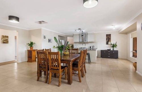 Carisbrook House | Modern family home with pool