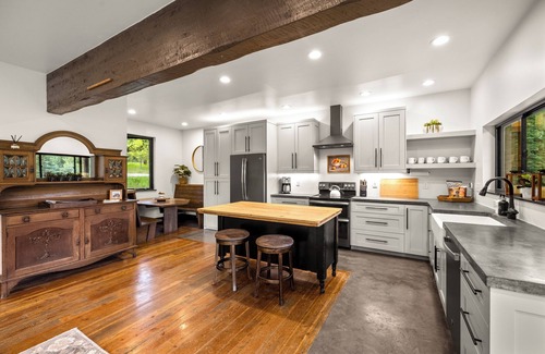 Whitefish House | Modern Forest Getaway - Mins From Whitefish, Glacier Park, & Ski Mtn