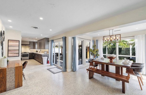 Coral Heights House | Modern Home in FTL! Hot Tub & Dogs Welcome!