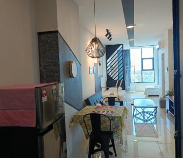 Penampang Apartment | Modern Home surrounded with many Amenities