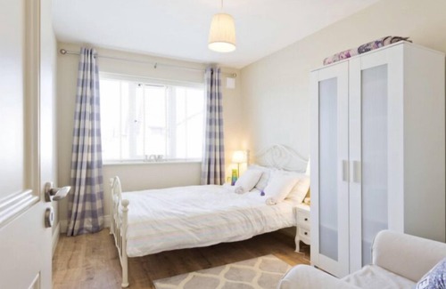 Ballyboghil House | Modern Homestay Room near Dublin Airport