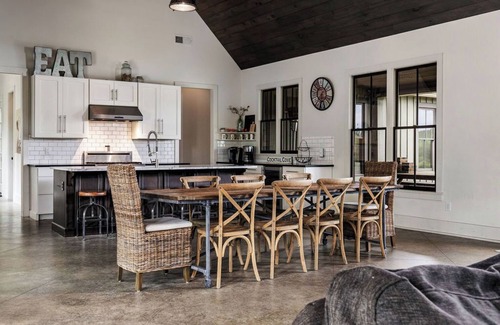 Bremen House | Modern Lake House on Smith Lake, AL close to Birmingham and Huntsville