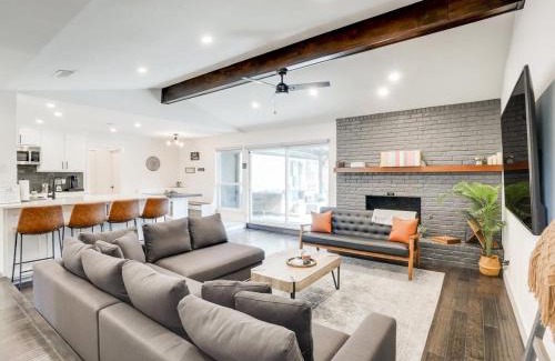 Plano House | Modern Luxury Home Pool Oasis & Backyard Retreat