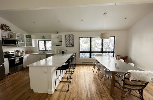 Wildridge House | Modern Mountain Chalet with Hot Tub minutes from Vail and Beaver Creak