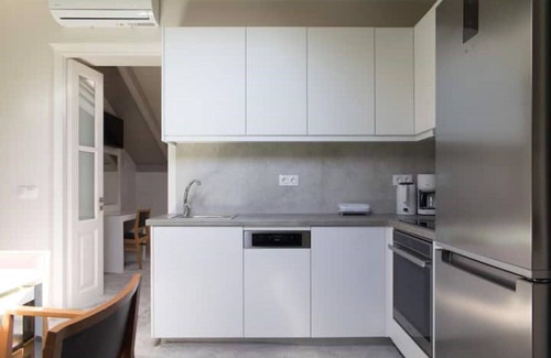Karystos Apartment | Modern Neo-Classic Loft Apartment Unit 5
