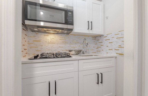 Elizabeth Apartment | Modern one bedroom beautiful apartment