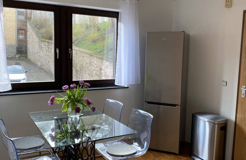 Weinheim Apartment | Modern, quiet vacation apartment close to the market square