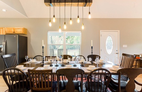 Dripping Springs House | Modern Ranch with Hill Country views | 5 acres, Sleeps 18