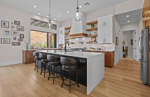 Silver Reef Apartment | Modern Red Cliff Home with Private Pool