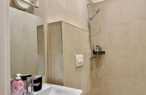 Ottakring Apartment | Modern Renovated Easy Access