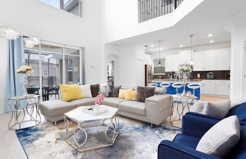 Campbell Villa | Modern Resort House | Pool Wi-Fi Minutes to Disney