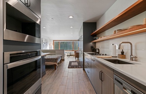 Purgatory Condo | Modern Resort Studio, A/C, Pool, Hot Tub, Fitness Center, Fast Wifi