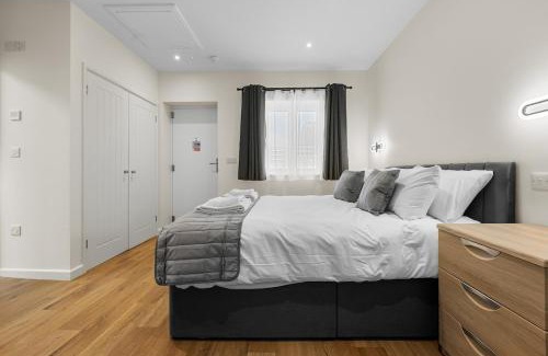 Priors Marston Apartment | Modern Stockton Studio Room, Free WiFi & Parking