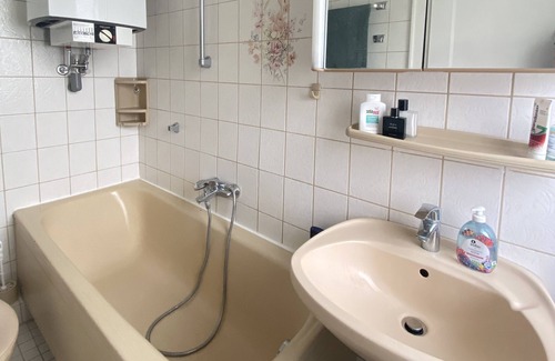 Hakenfelde Apartment | Modern Studio Apartment in Berlin with Garden Near Lake