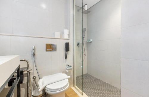 Jumeirah Village Triangle Apartment | Modern Studio in JVT - Balcony, Pool, Gym