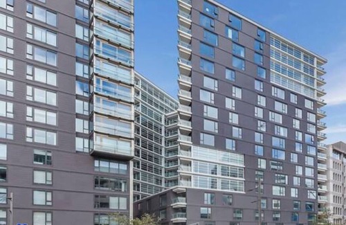 Te Aro Apartment | Modern Studio in Pinnacles on Victoria St