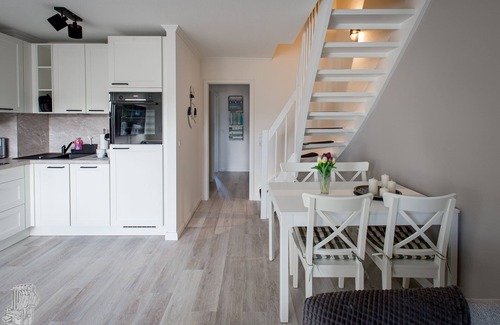 Busumer Deichhausen Apartment | Modern three-room apartment/maissonette close to the beach