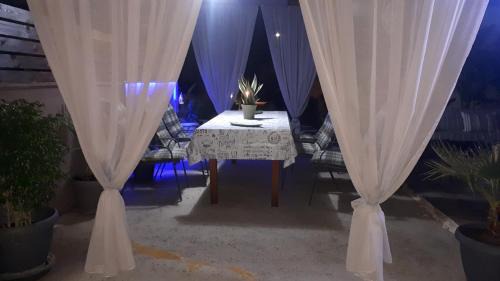 Perivolia Villa | Modern Villa in Chania