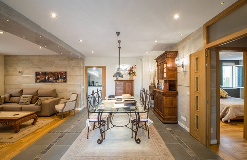 Quesada Villa | Modern villa with HEATED POOL & 400 m from the spa La Laguna hotel