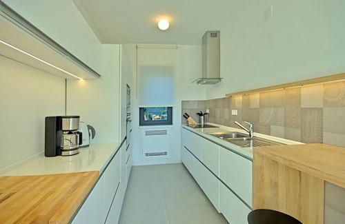 Bokordici Villa | Modern villa with heated pool, whirlpool, volleyball court and mini football