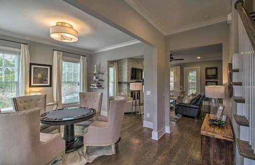 Westside House | Modern West Town Home - Mins to Downtown Atlanta!