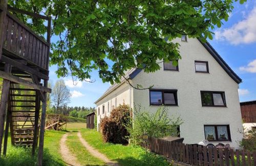 Hohenberg a.d.Eger Apartment | Moderne Ferienwohnung Mit Hot Tub Und Fasssauna