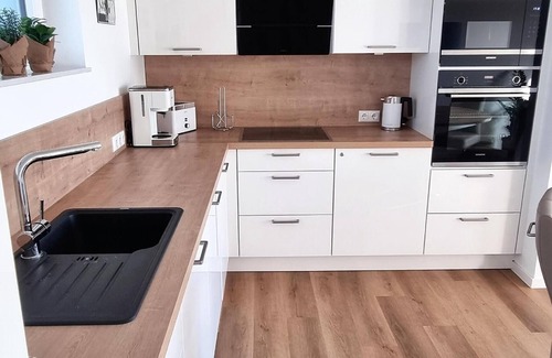 Schillig Apartment | Moderne, Hochwertige Ferienwohnung, Sauna, Großer Balkon, Meerblick, Strandnah