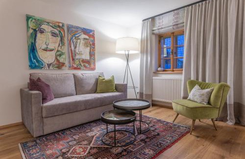 Aflenz Land Apartment | Modernes Apartment in altem Bauernhaus