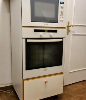 Weststadt Mittlerer Teil Apartment | Modernes Apartment mit 3 Zimmern