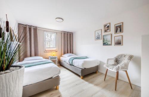 Joachimsthal House | modernes Ferienhaus Sonnendeck 70 QM I Strandnah I Terrasse I 2 Schlafzimmer I Nähe Werbellinsee