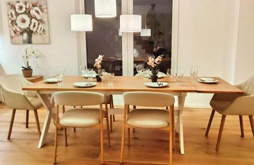 Egelsbach House | Modernes Haus in der Nähe des Flüghafens mit WLAN,Parkplatz,Terrasse