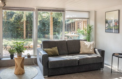 Seevetal Apartment | "Modernes Landapartment" close to the Lake with Terrace & Wi-Fi