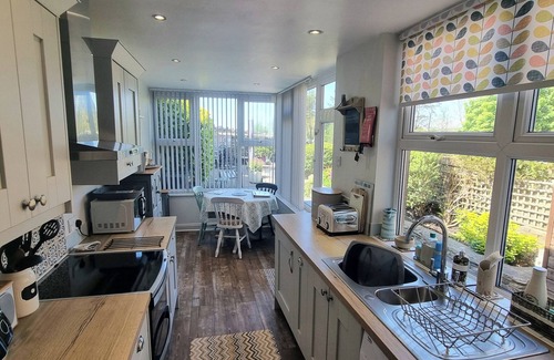 Ffestiniog House | MOELWYN VIEW COTTAGE, pet friendly, with open fire in Llan Ffestiniog