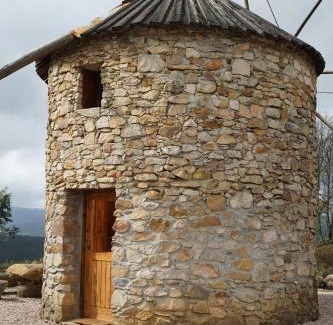 Friumes e Paradela Cabin | Moinhos do Alecrim