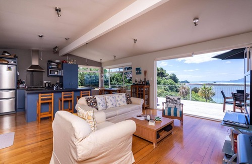 Mangawhai Heads House | Moir Point Magic - 3 bedroom cottage in secluded bush setting with stunning estuary ocean views