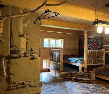 gmina Krempna Apartment | Molfar, Beskid Niski , połowa domu