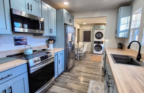 Westwood House | Molly's Mountain Retreat 3 bedroom 1 bath modern home minutes to Lake Almanor