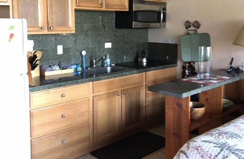 Maunaloa Condo | Molokai Island Paradise