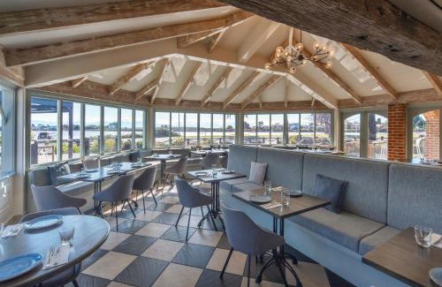 Stoke Apartment | Monaco Resort Apartment