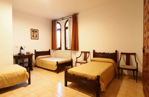 Estercuel Hostel | Monasterio El Olivar