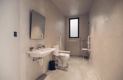 Moni Hotel | Monastery Estate Mountain Retreat