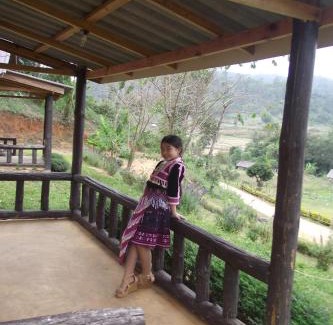 Huai Makhuea Som House | Mong Homestay Resort