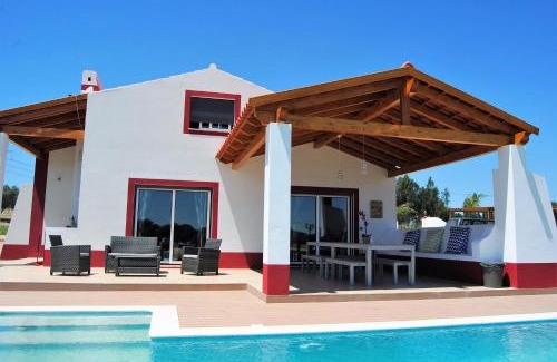 Bairro da Liberdade Villa | Monte D'Vagar by Estilo Lusitano, com piscina privada